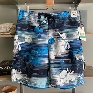 New! Mens Speedo swimming trunks size XL